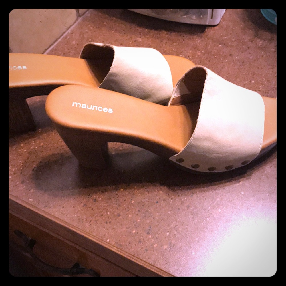 Maurice’s heels size 11